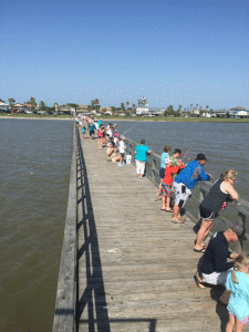 kids-fish-on-pier